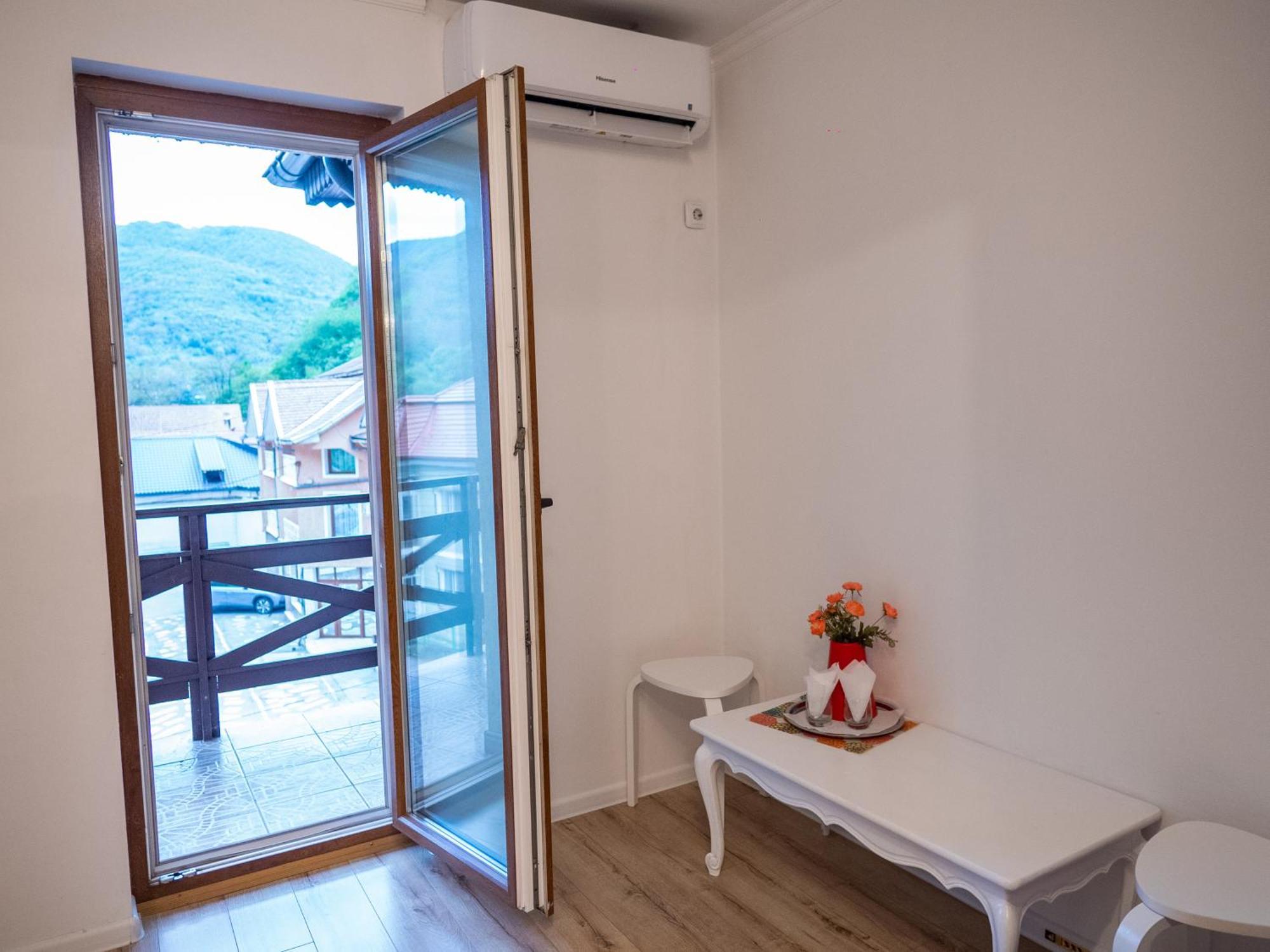 Guesthouse Magic Băile Herculane Exteriér fotografie